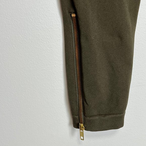 Spanx Look At Me Now Seamless Side Zip Leggings Olive Green size Medium - Picture 9 of 12